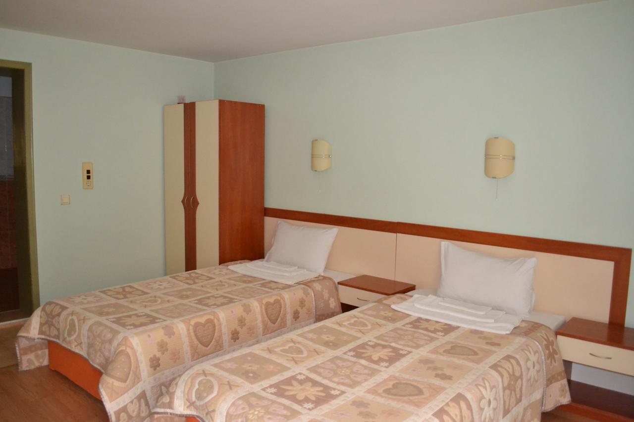 Hotel Perla Gorna Oryakhovitsa Exterior photo